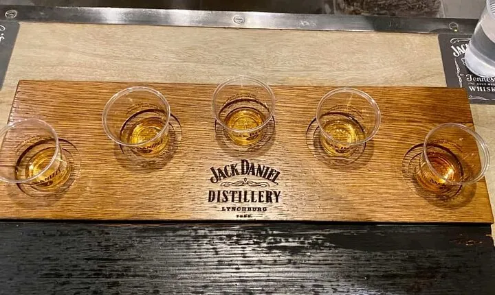 B&C Private Tour - Jack Daniel's Distillery from Louisville