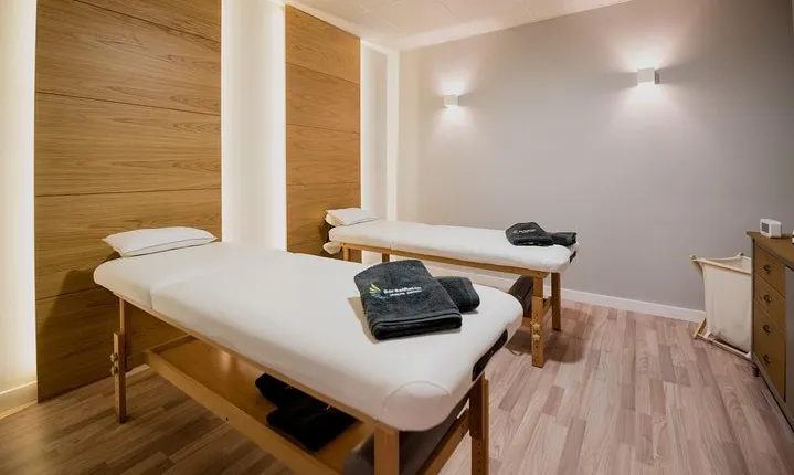 Massage Weekends and Holidays