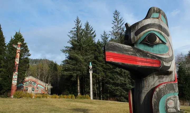 Saxman Totem Park and Dungeness Crab Feast Private Tour