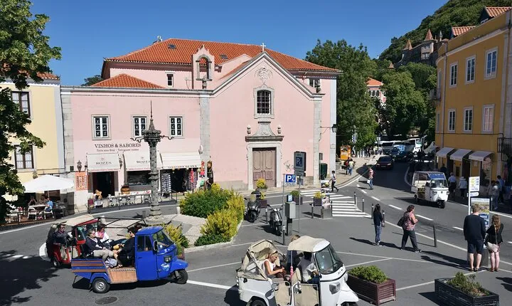 Sintra Private Tuk Tuk Adventure with Local Guide