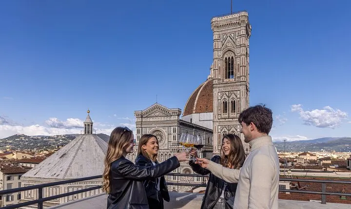 2H Private Rooftop Wine and Food Tasting Experience in Florence