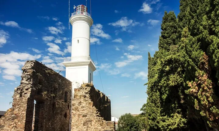 Unforgettable Day Tour in Colonia del Sacramento
