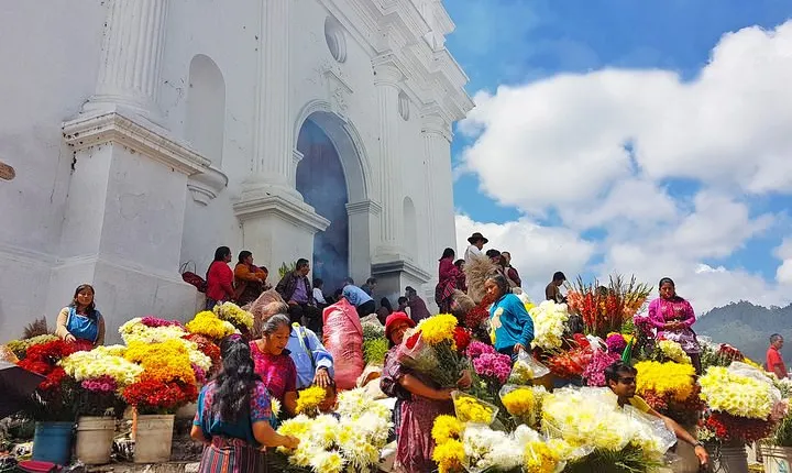 Full Day Tour: Chichicastenango Maya Market and Lake Atitlan from Guatemala City