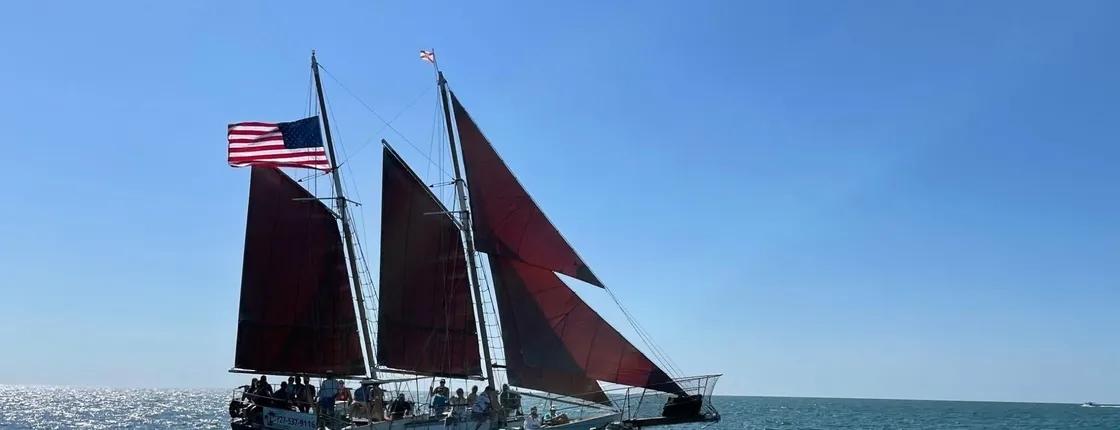 Day sailing experience with a gaff-rigged schooner in Tampa Bay