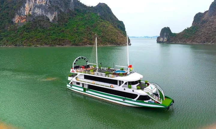 From Hanoi: Best Halong 5-Star Day Cruise, Buffet Lunch,Limousine