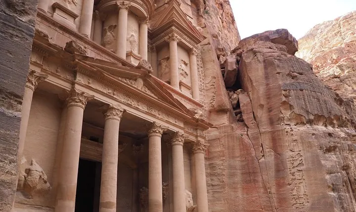 Petra and Wadi Rum 2 Days Tour from Aqaba