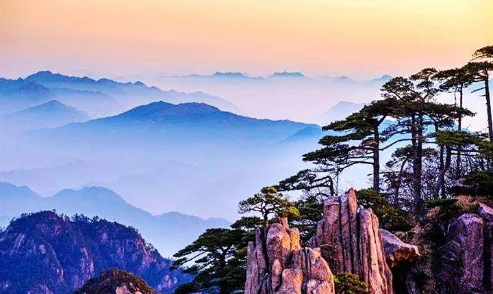 3-Day Huangshan Private Tour: Yellow Mountain, Xidi Village and Tunxi Old Street