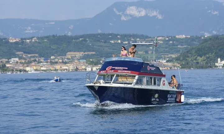 From Peschiera: Cruise on the southern coast to Sirmione