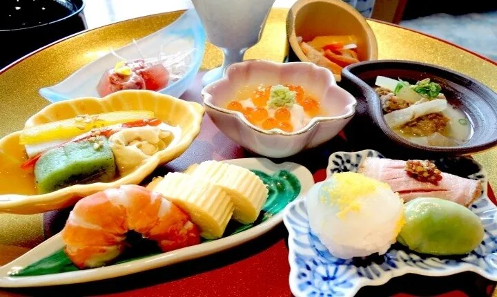 Kyoto Food Tour – 12 Dishes & 3 Drinks