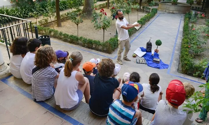 Private Sevilla Tour for families with children and teens...