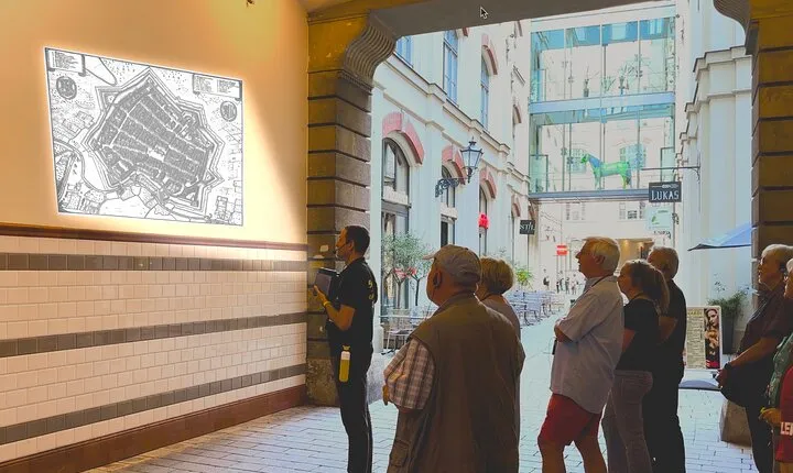 Leipzig City Tour 2.0: entertaining on the go mobile projections