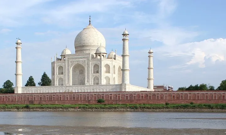 City of Love Tour: Agra
