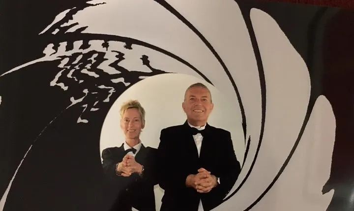 James Bond Filming Locations: Private Black Cab Tour in London
