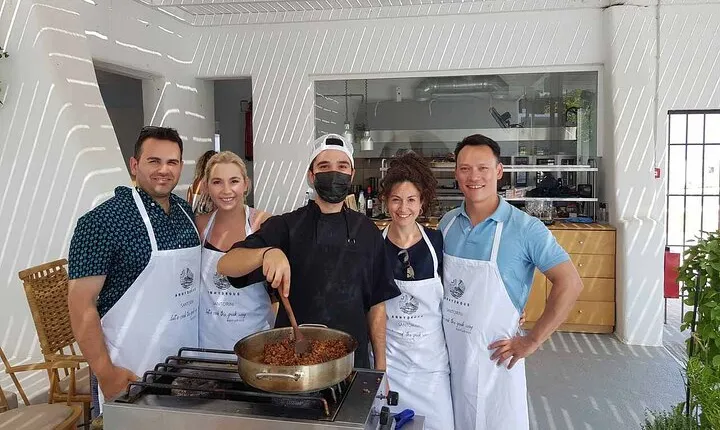 Private Tour: Santorini Cooking Class and Wine-Tasting Tour