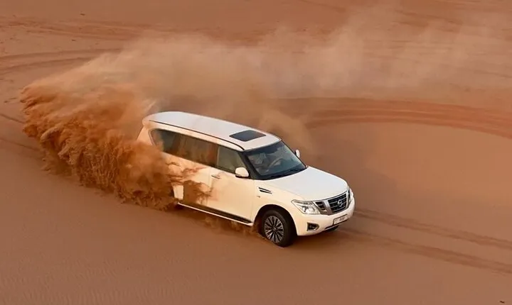 Private Premium Dubai Evening Dune Bashing With Live BBQ