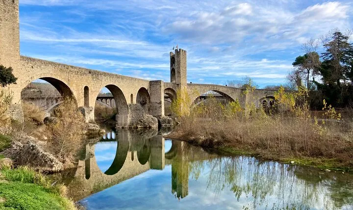 Medieval Towns and Nature Parks Exclusive Trip with Pickup