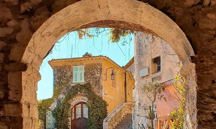 Eze and French Riviera Tour in a Renault Megane E-Tech