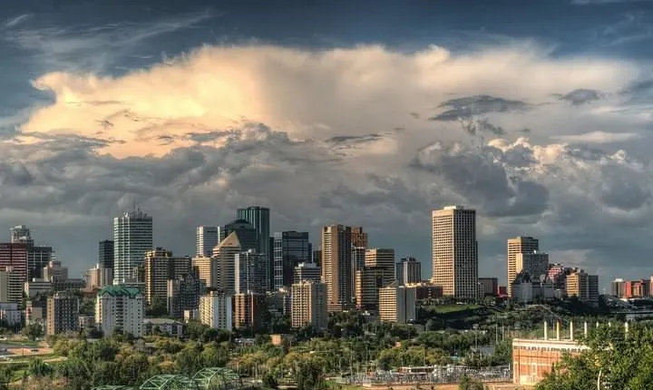 The Best of Edmonton Private Walking Tour
