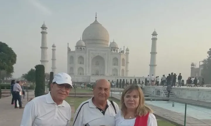 Private Custom Tour: Agra Sightseeing with Guide