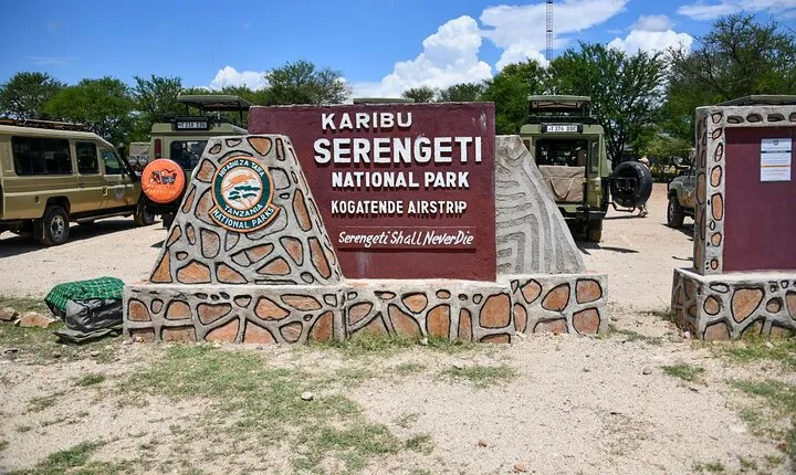 4 Day Serengeti and Ngorongoro Private Camping Safari