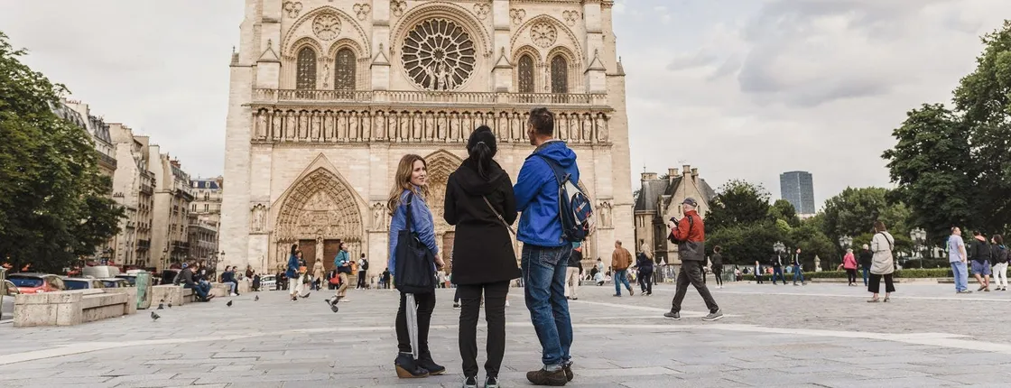 Medieval Quarter Tour With Sainte-Chapelle and Notre-Dame