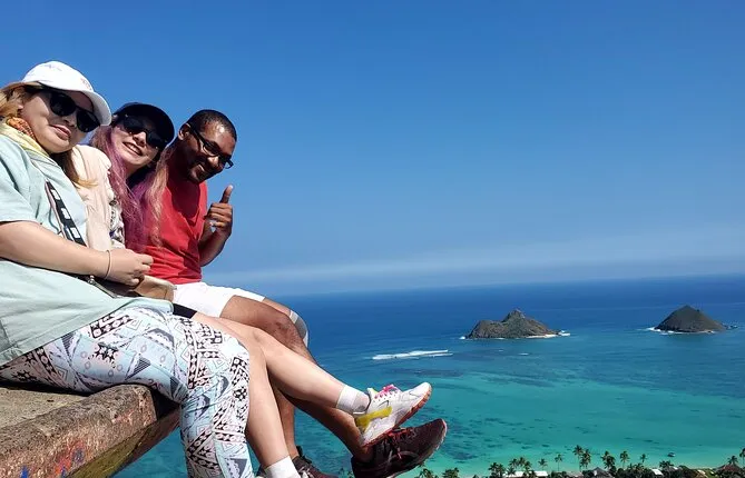 Lanikai Pillbox Hike and Kailua Beach Day Trip