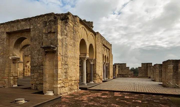 Guided tour of Medina Azahara with transfer from Córdoba
