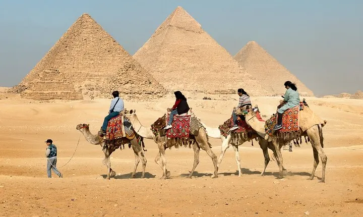 Half day visiting Gizah pyramids , Sphinx and Camel ride