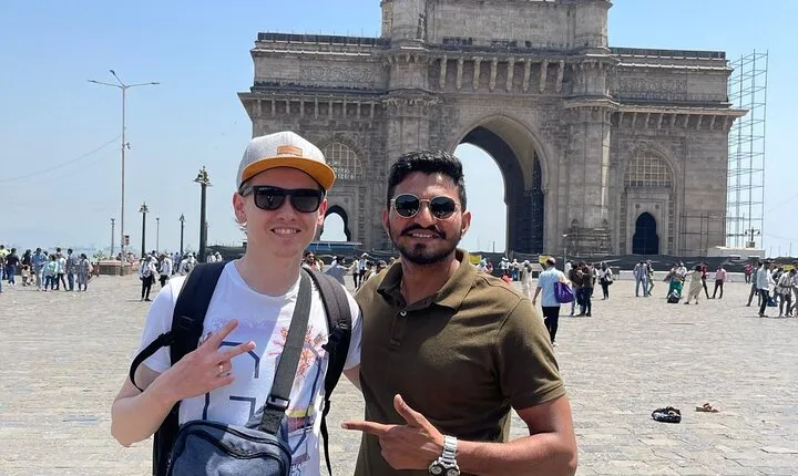Mumbai Tour: The Most Famous Historical Spots By Car
