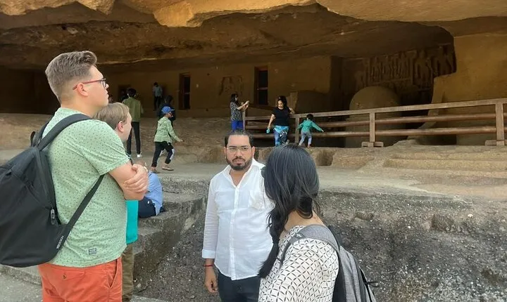 Private Kanheri Caves Tour and Jain Temple 200 Years Old