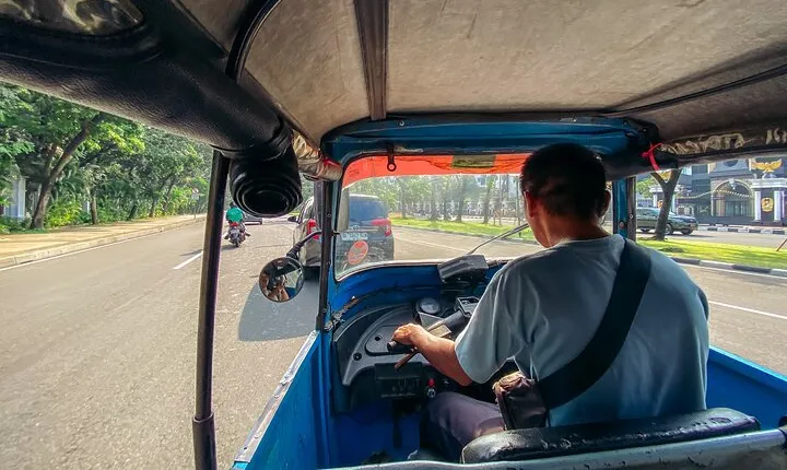 Jakarta Half Day Trip Bajaj Experience and Local Food Testing