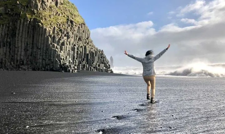 Glacier Hike and South Coast Tour by Minibus from Reykjavik