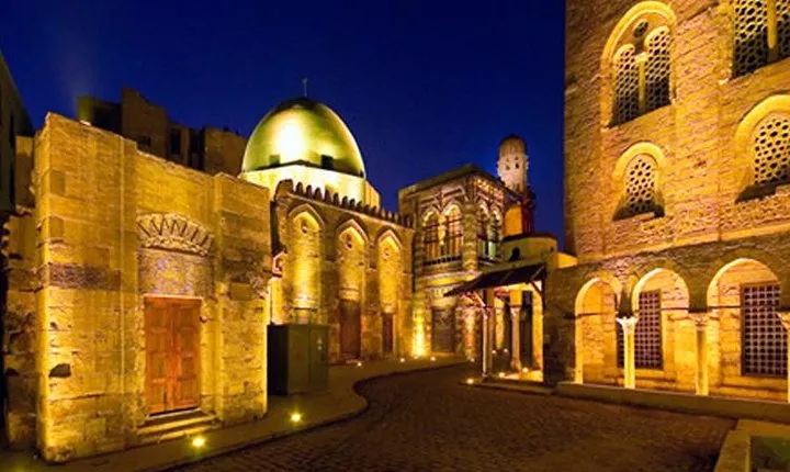 Cairo Day tour to El Moez street and Al Azhar park