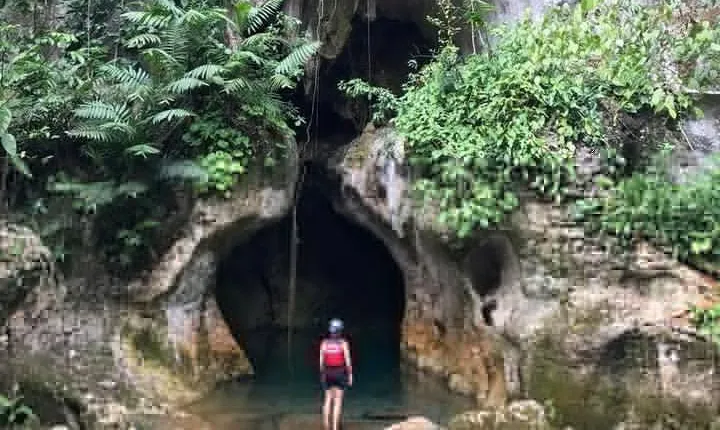 Actun Tunichil Muknal tour from Belize City