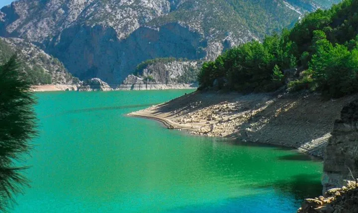 Green Kanyon