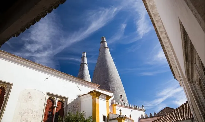 Sintra Scavenger Hunt and Highlights Self-Guided Tour