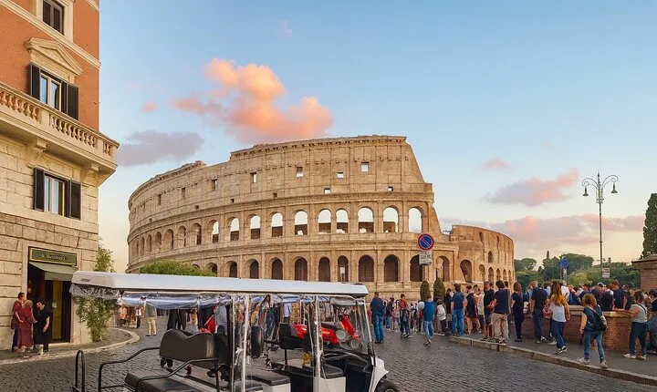 Rome: Private City Tour by Golf Cart including Gelato