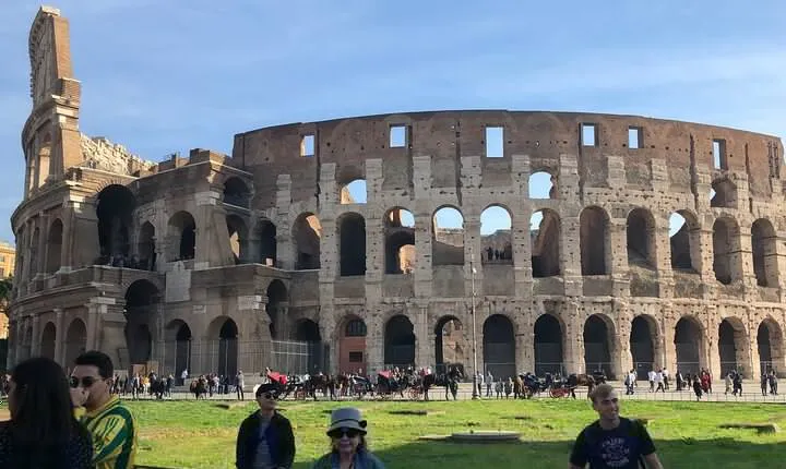 Private Tour of Colosseum, Forum, Palatine Hill and arena floor