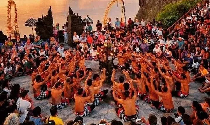 Uluwatu Sunset Tour & Kecak Fire Dance