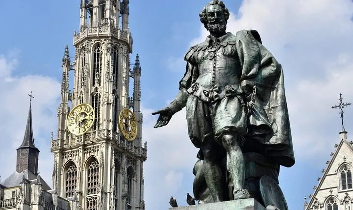 2-day Private Bruges, Antwerp, Brussels trip from Paris