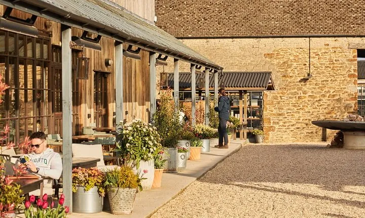 Soho Farmhouse (Chipping Norton) to Heathrow Airport