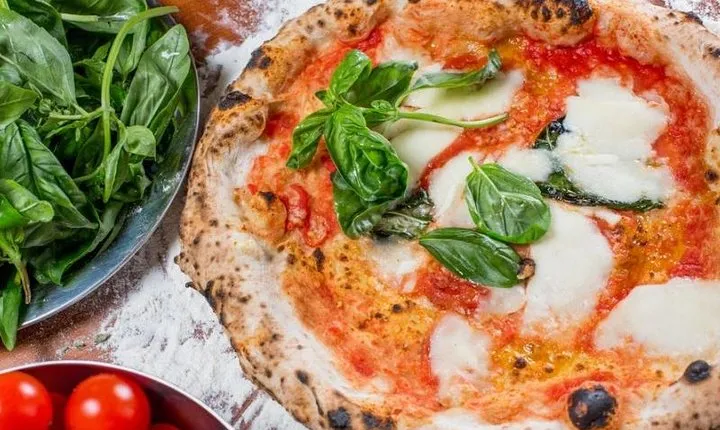 Pizza & Gelato: Family Cooking Class in Florence