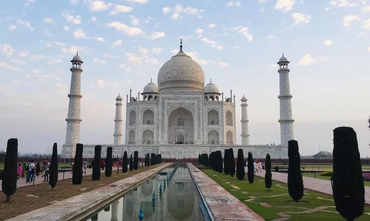 Same Day Taj Mahal And Agra Fort Tour From Delhi