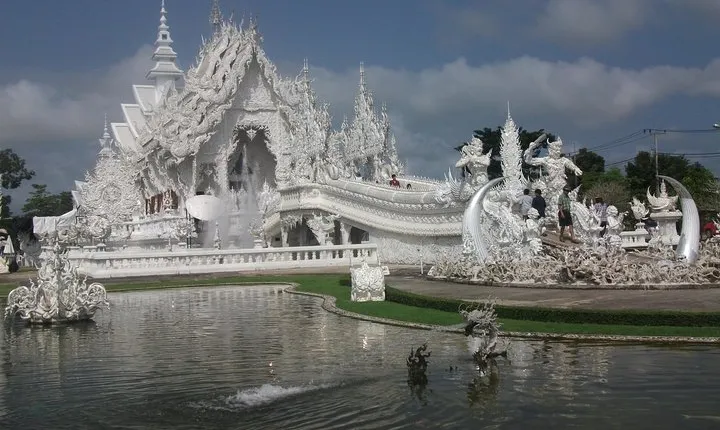Chiang Mai Highlights: Top 2 Tours & Airport Transfers Included