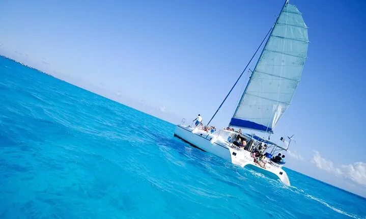 Half Day Sailing Private Catamaran to Isla Mujeres