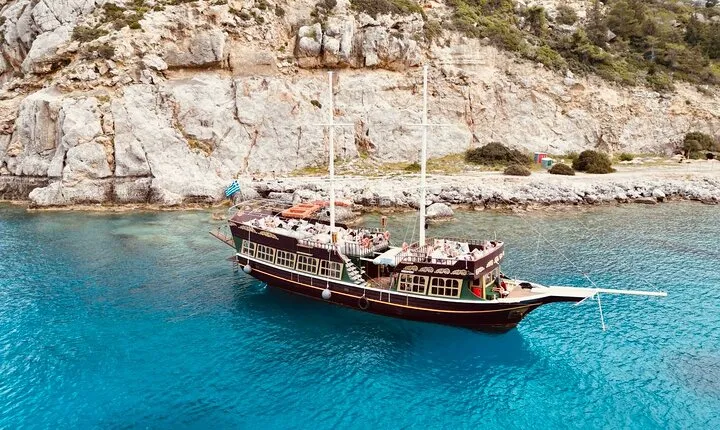 Sun & Sea 6 Hour All Inclusive Swimming Cruise with Greek BBQ & Unlimited Drinks