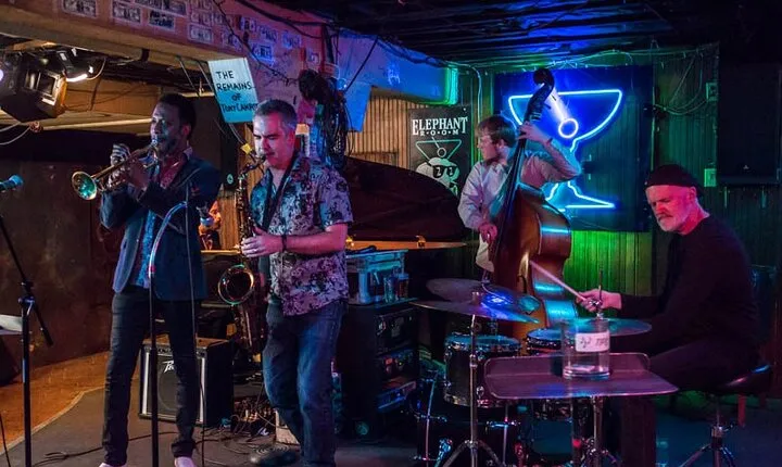 Downtown Austin Live Music Pub Crawl