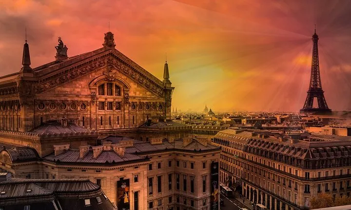 Paris in a Day: Eiffel Tower, Louvre, Notre-Dame and Seine River 