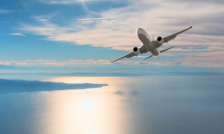 Athens airport to Piraeus port/hotels Private arrival transfer