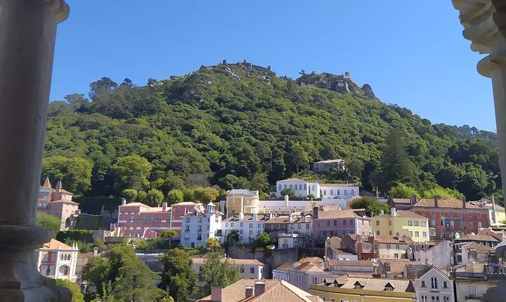 Historic center of Sintra on foot